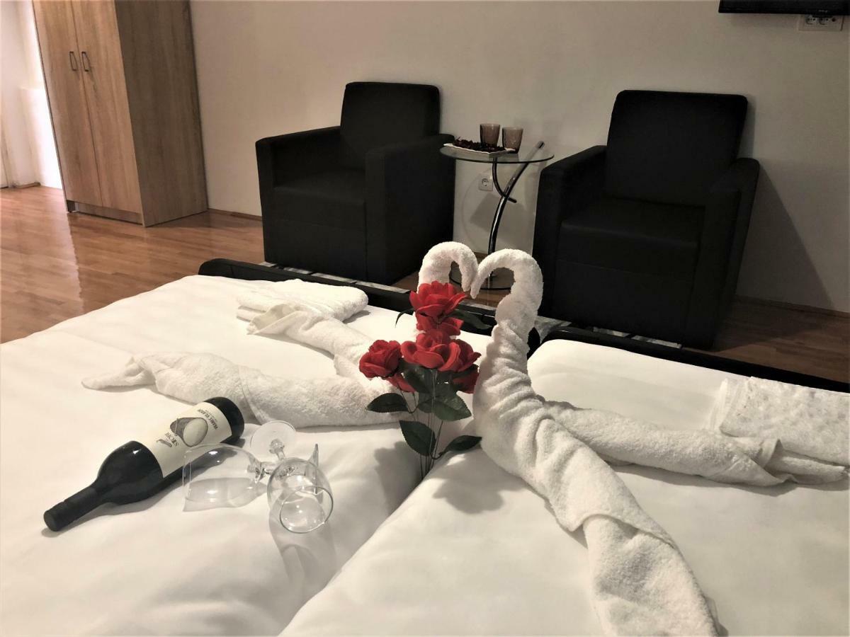 Airport Rest Apartments ベオグラード エクステリア 写真