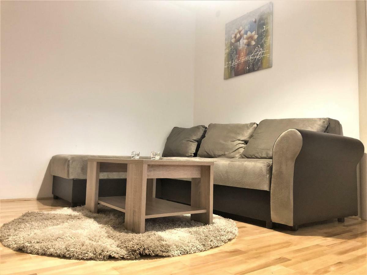 Airport Rest Apartments ベオグラード エクステリア 写真