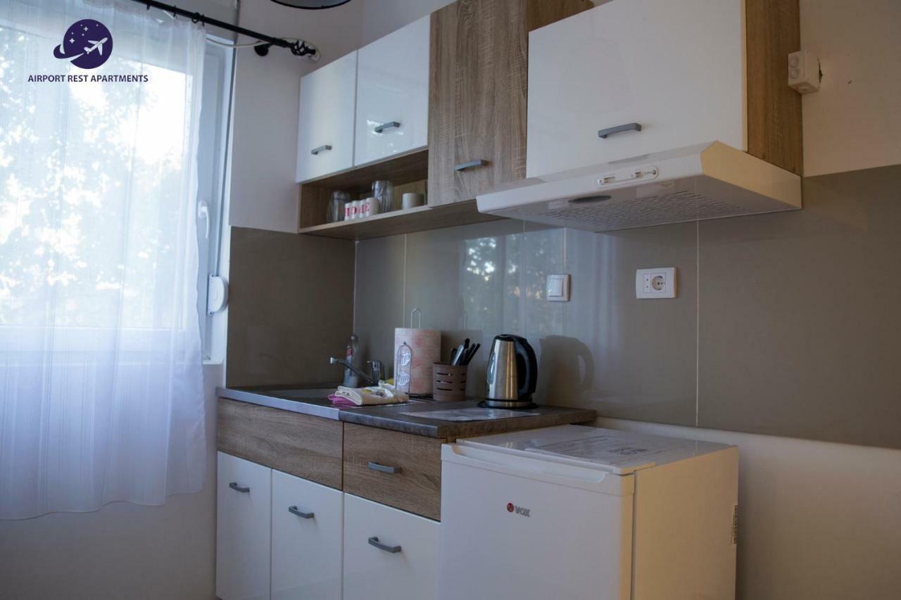 Airport Rest Apartments ベオグラード エクステリア 写真