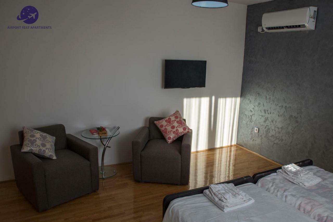 Airport Rest Apartments ベオグラード エクステリア 写真