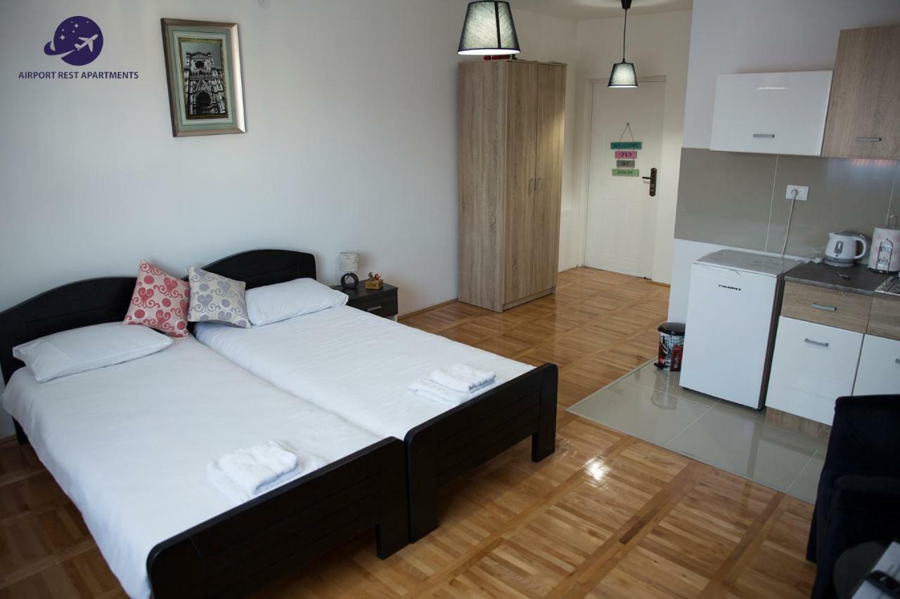 Airport Rest Apartments ベオグラード エクステリア 写真